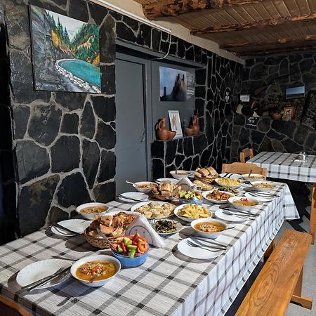 Guesthouse Javakhe Omalo Exteriör bild